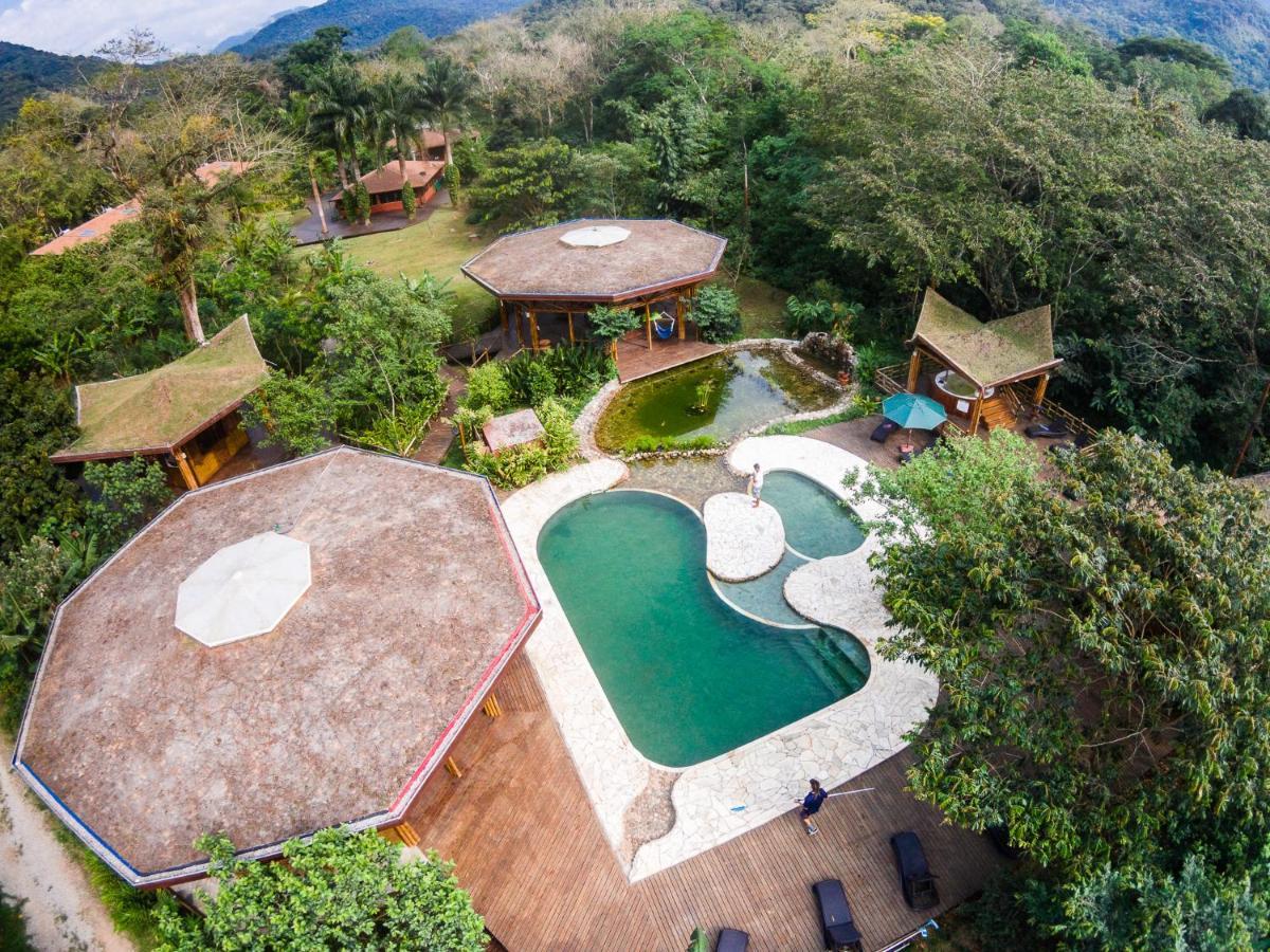 Banana Bamboo Ecolodge Ubatumirim Exterior photo