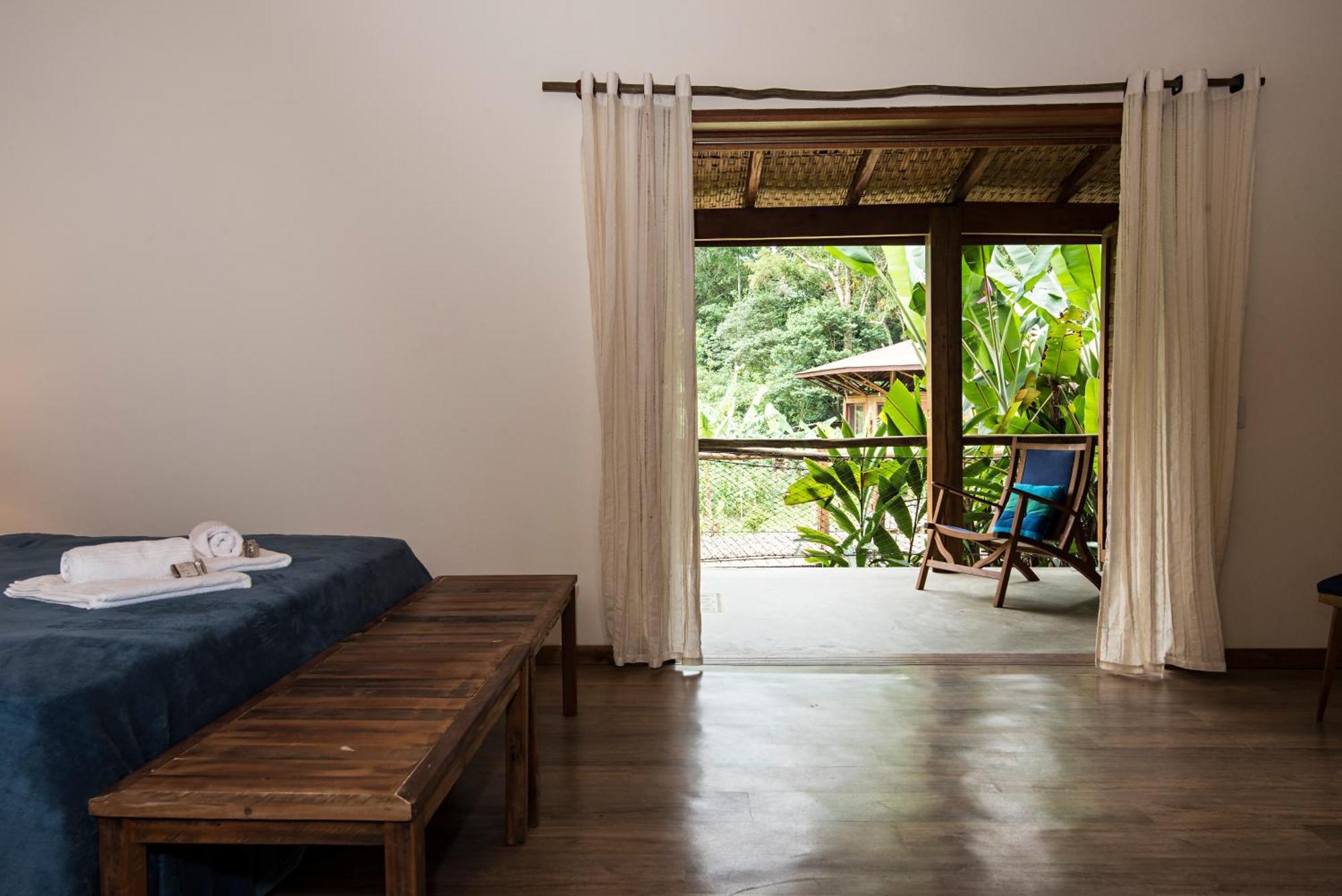 Banana Bamboo Ecolodge Ubatumirim Exterior photo